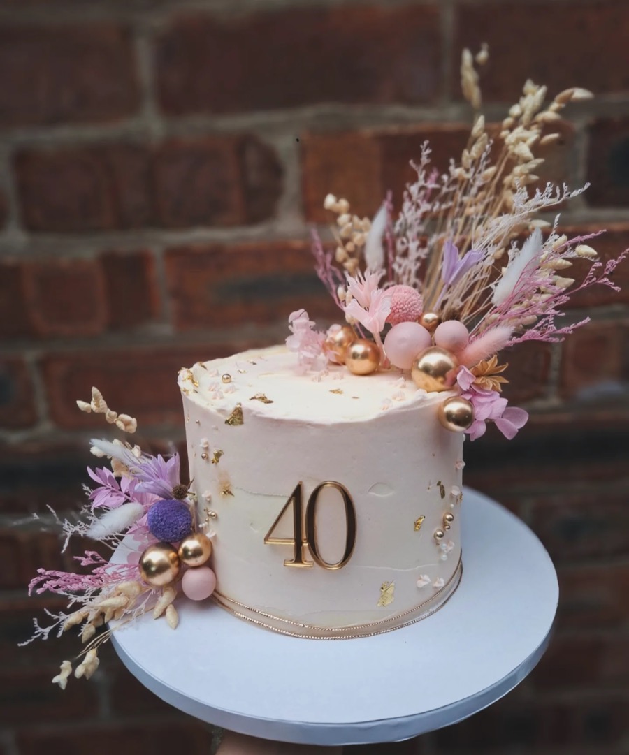40th birthday cake with dried flowers