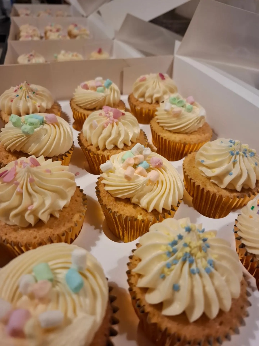 Buttercream cupcakes with sprinkles
